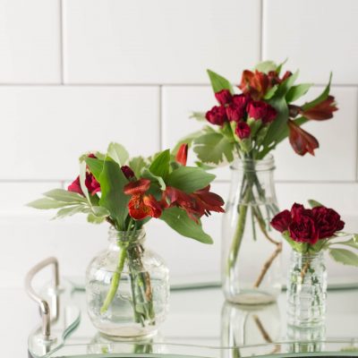 How to Arrange Flowers With Multiple Vases